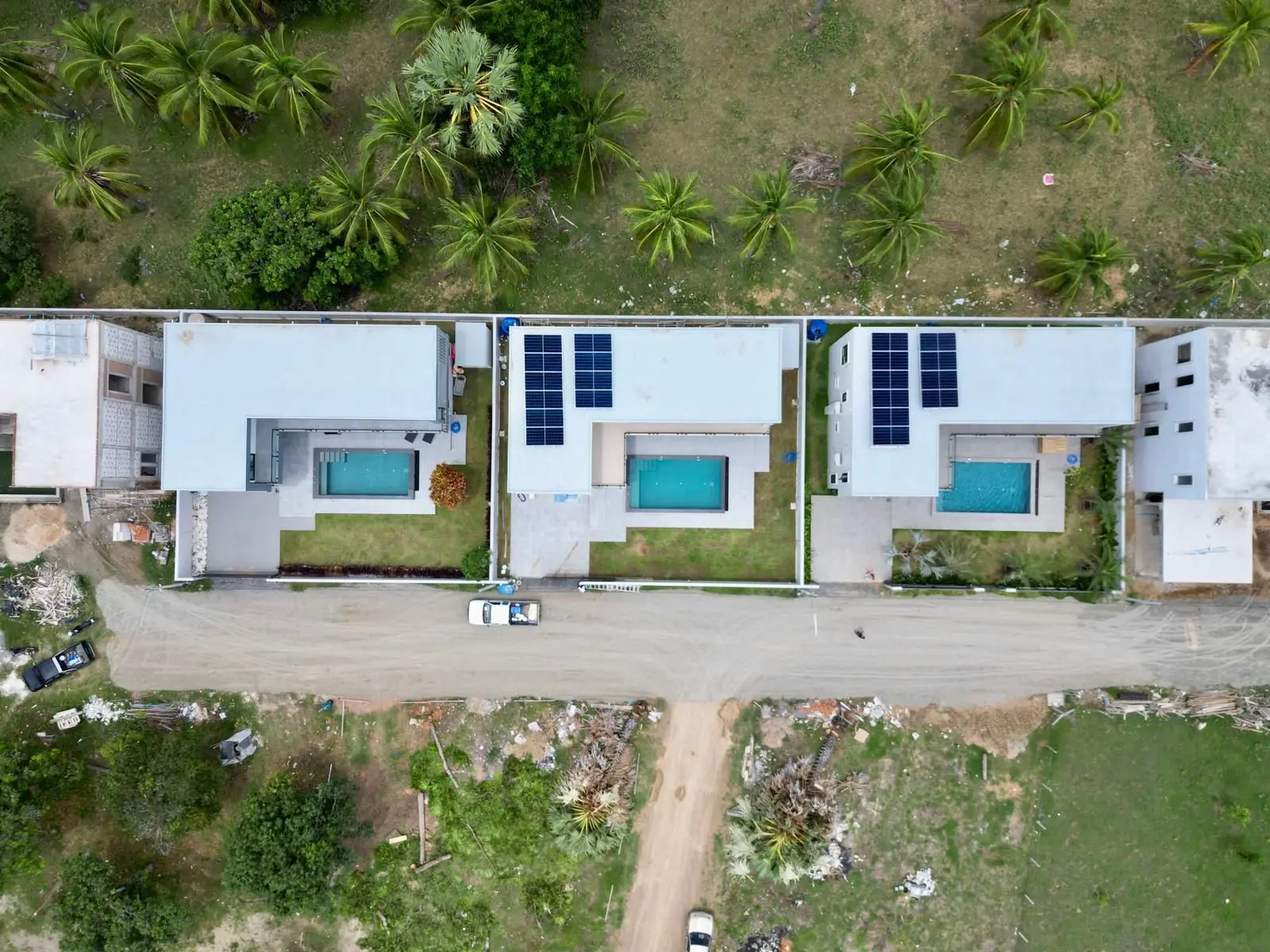 Villa Jai Dee - Exterior view and pool area